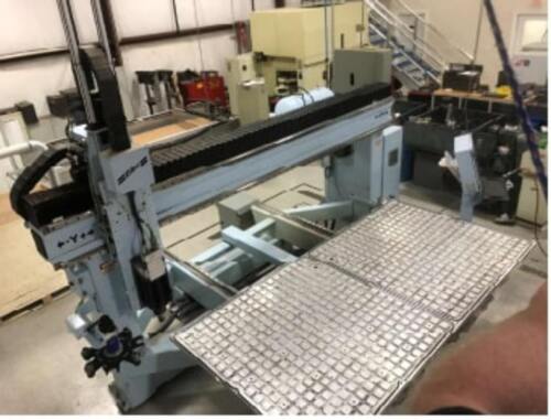 Used DMS 3 Axis CNC Router C727 10